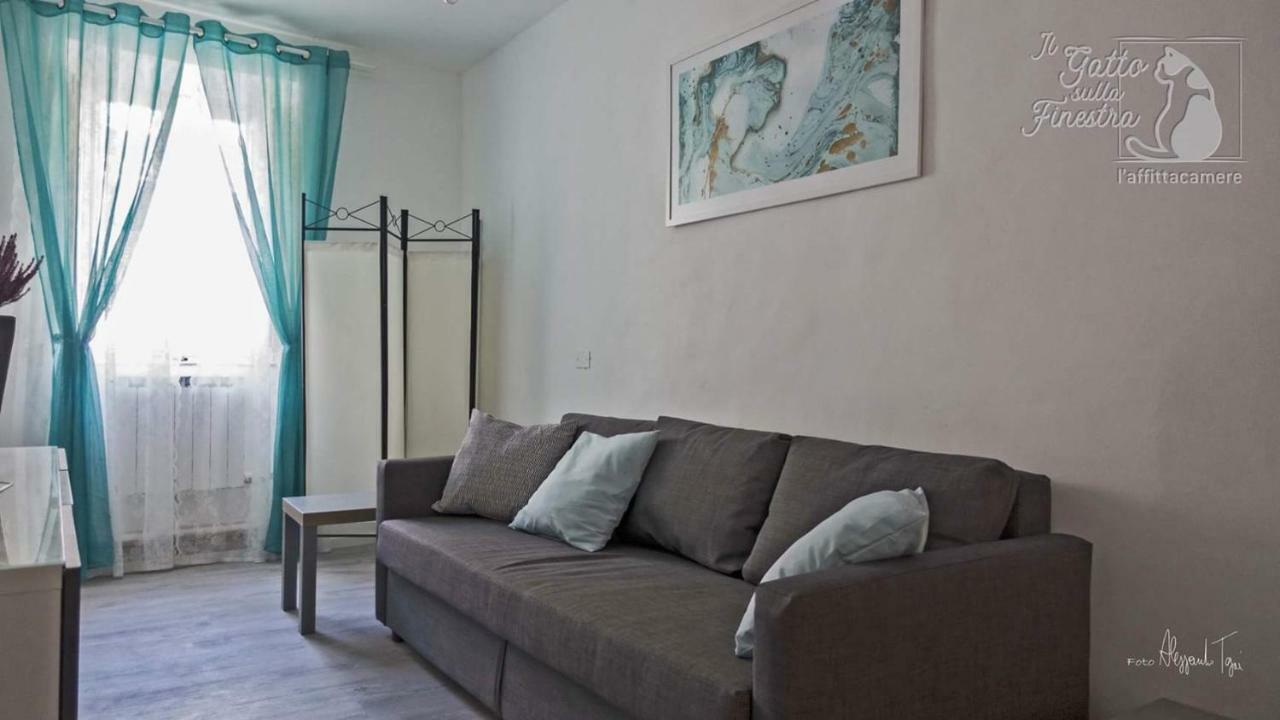 Il Gatto Sulla Finestra Hotel Йези Екстериор снимка
