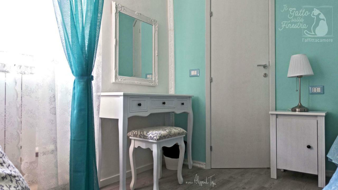 Il Gatto Sulla Finestra Hotel Йези Екстериор снимка