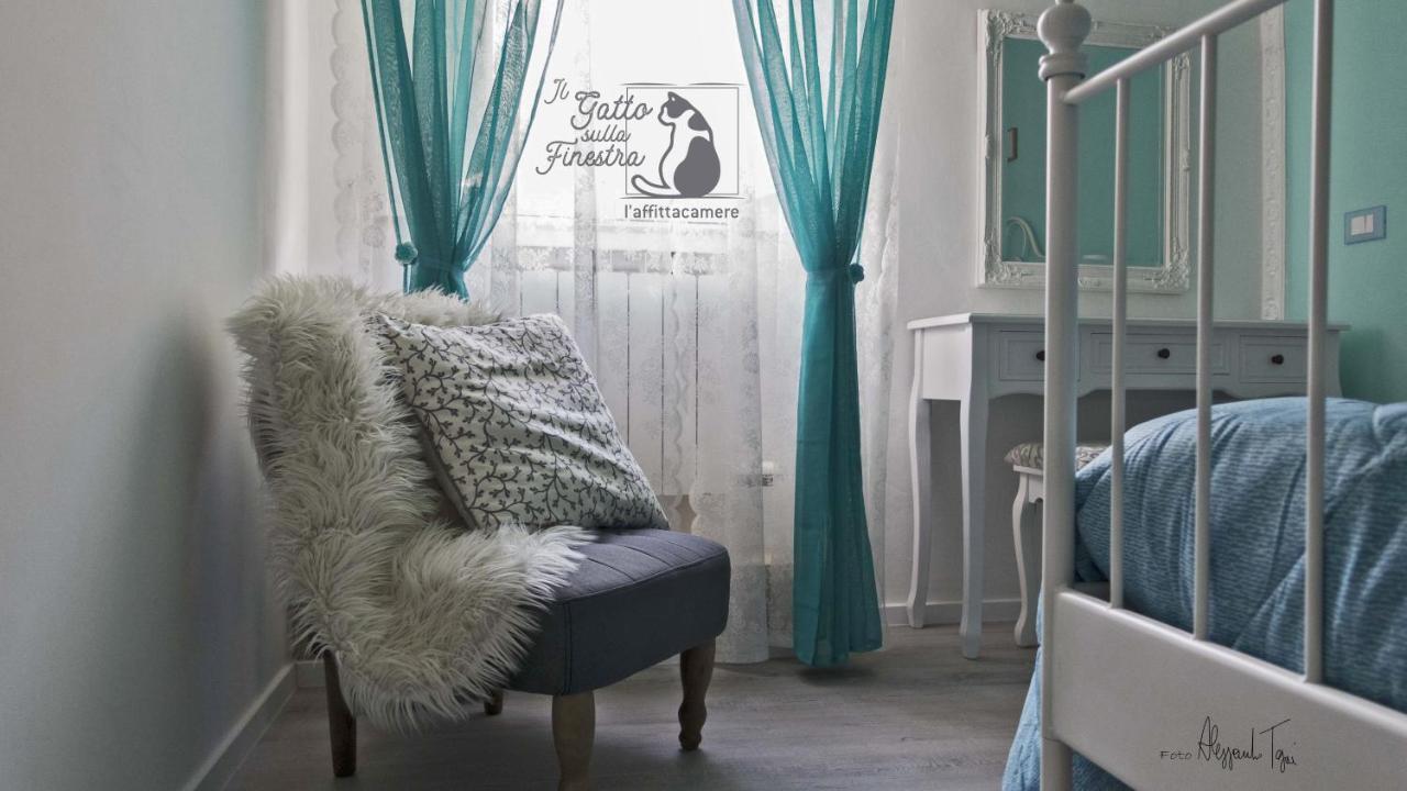 Il Gatto Sulla Finestra Hotel Йези Екстериор снимка